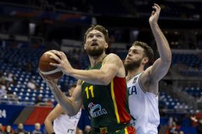 Domantas Sabonis reprezentativac Litvanije na meču protiv Italije i u duelu sa Nikolom Melijem