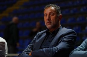 Vlade Divac na utakmici