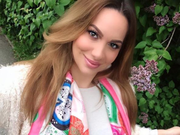 Hrvatska manekenka Simona Mijoković bila u kandžama prostitucije i droge a danas je vernica