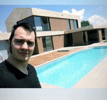 Sin Balaševića u kući u Istri